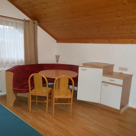 Haus Rieder 公寓